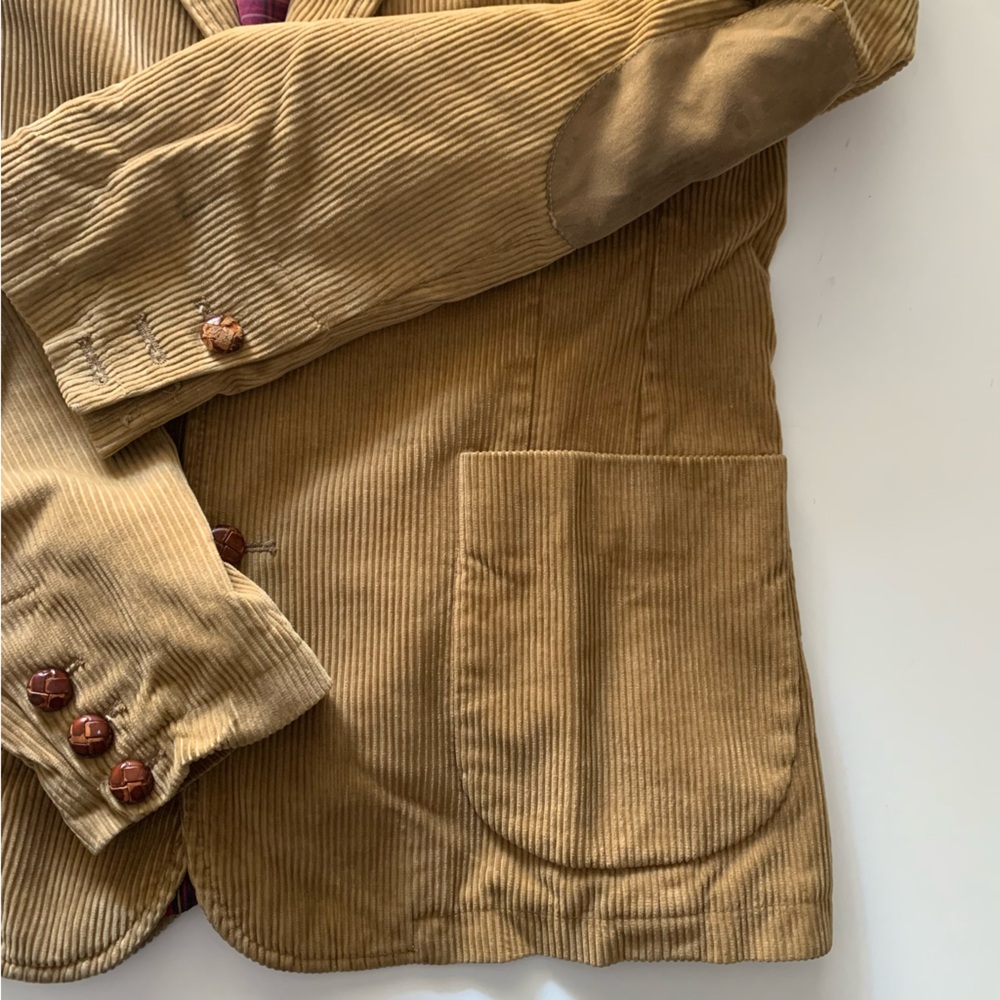 American Eagle | Corduroy tan jacket | Elbow patches and pockets | Vintage look